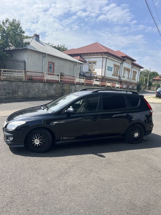 Vand HYUNDAI I30 CW  An fabricatie 2009 ……