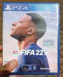 Плейстейшън 4 с 2 игри Gta5 и FIFA22 със един джойстик