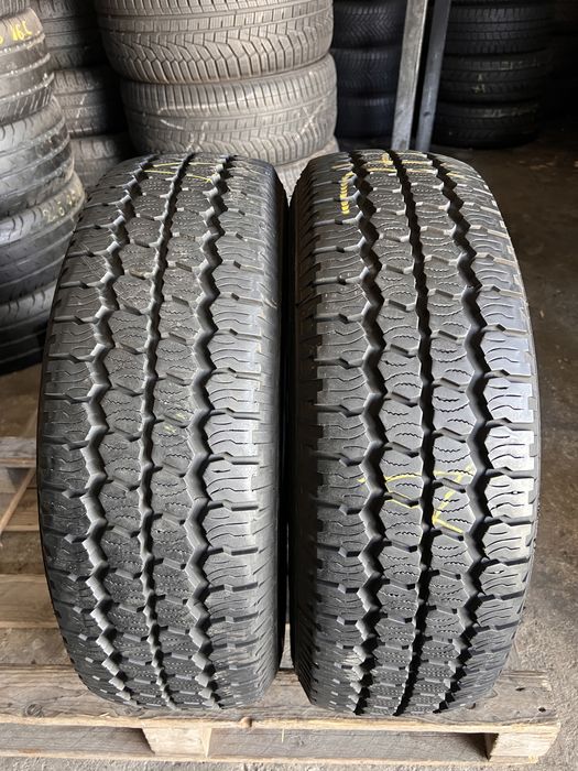 2 anvelope iarna 215/70/15 C , Maxxis , 8.5 mm