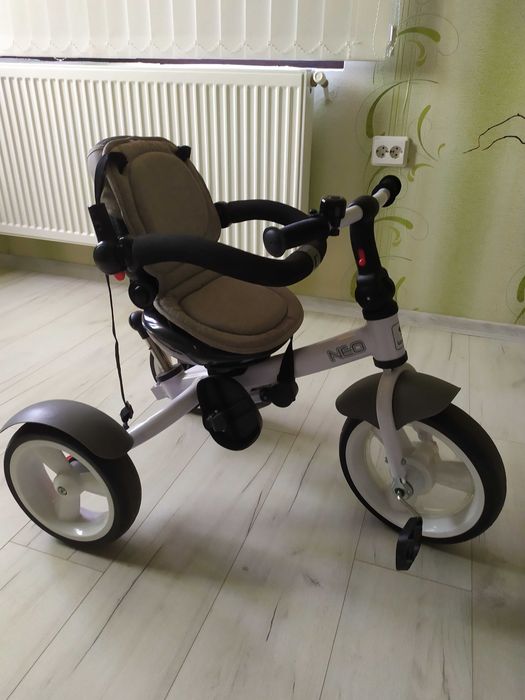 Детска триколка със сенник