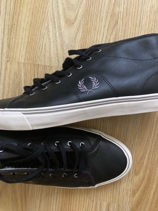Кожени обувки Fred Perry