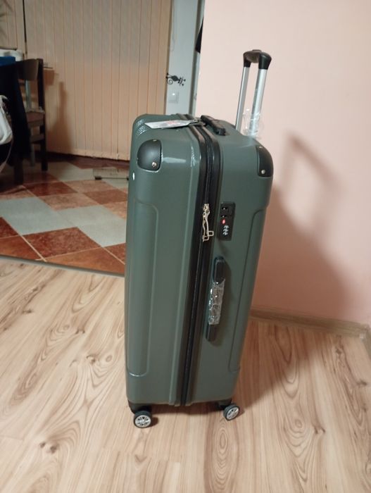 Куфар за пътуване марка KONO