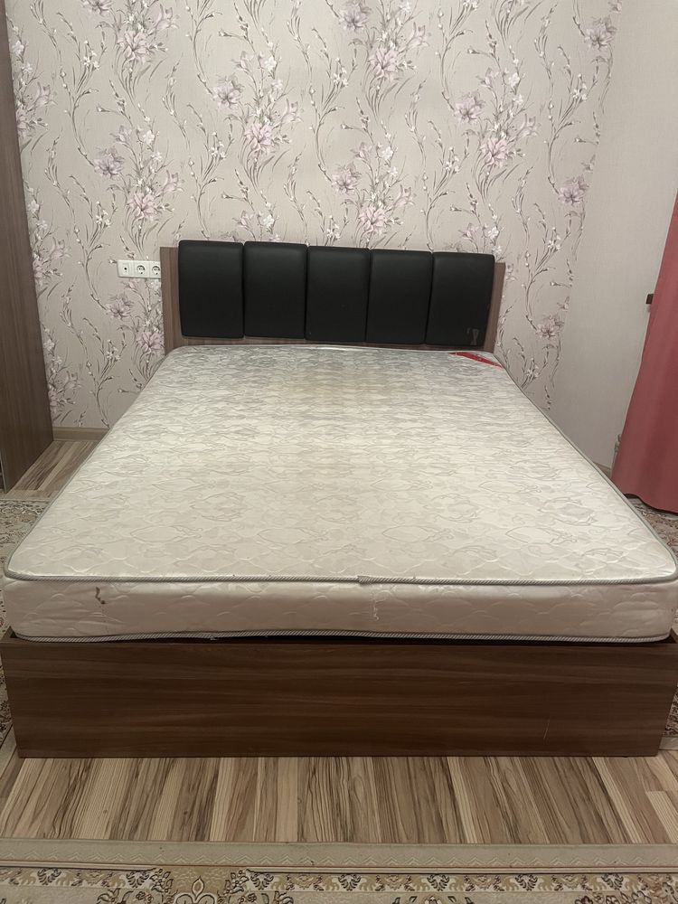 Продам кровать