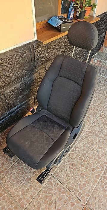 Предни две седалки за Mercedes Benz  W203
