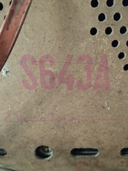 Aparat radio cu Pick-up ELECTRONICA