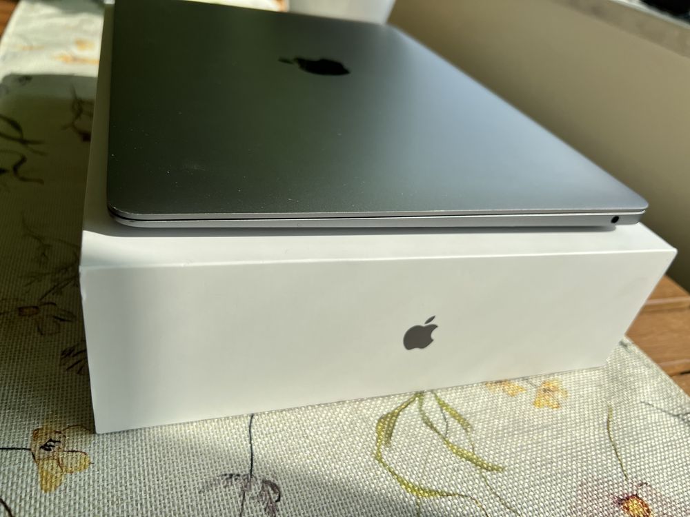 Macbook air 2020 M1 процесор