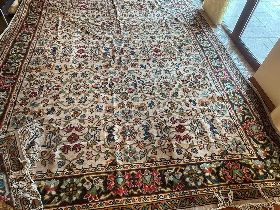 Голям котленски килим