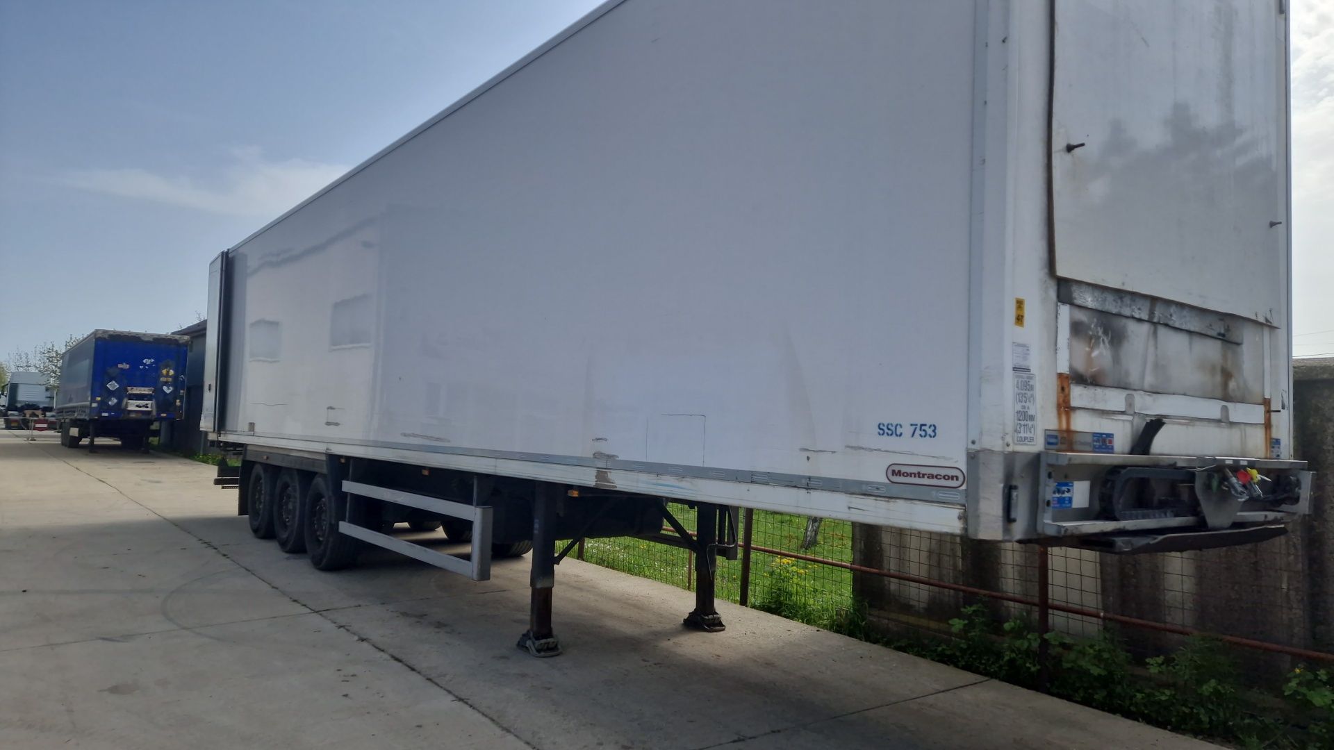 Duba container izotermă doar fără șasiu roți axe