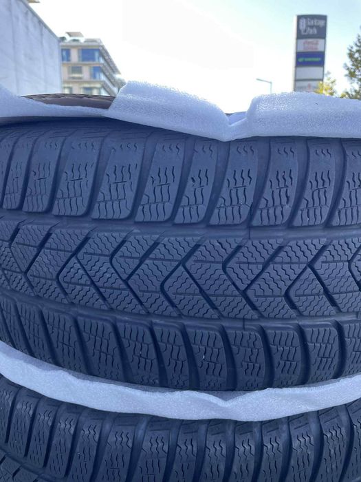 Зимни/ Pirelli SottoZero 245/45 R18 100V XL Run Flat