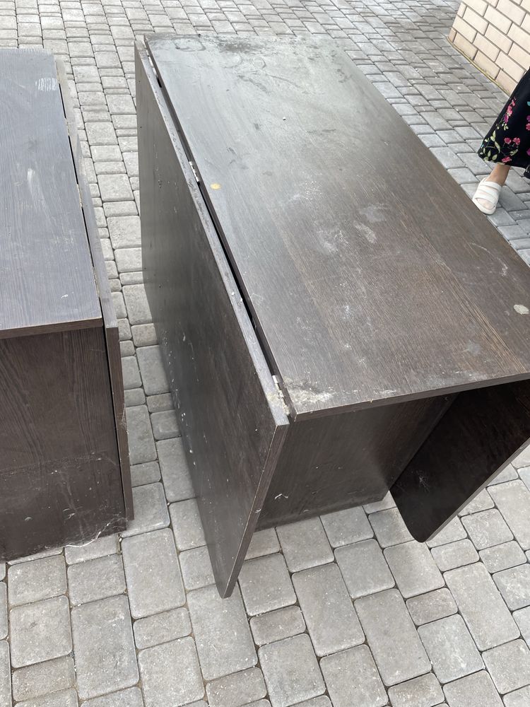 Продам столы б/у