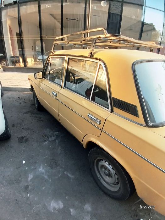 Vaz 2106 sotladi 1982 yil  narxi 1.500 $