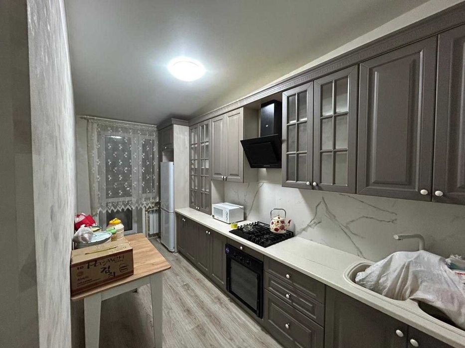 2 комн. квартира, 52.6м², р-н Юбилейный микрорайон.