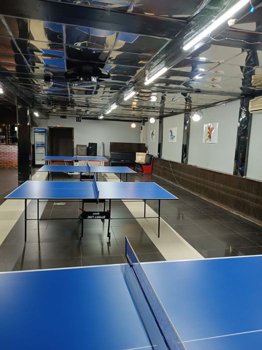 Продам тенисни стали в хорошем состояние