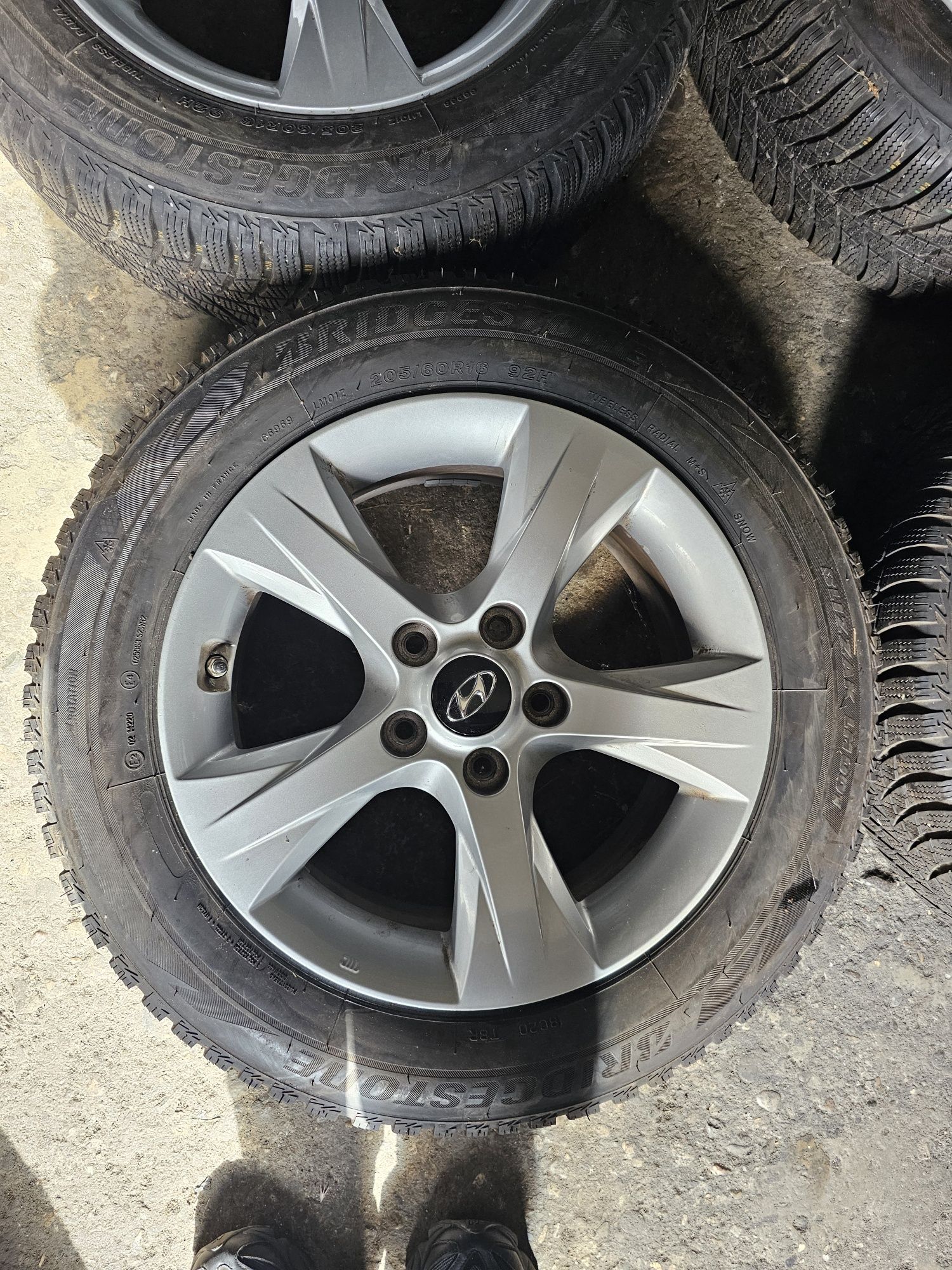 4 jante 5x114.3 Originale Hyundai R16