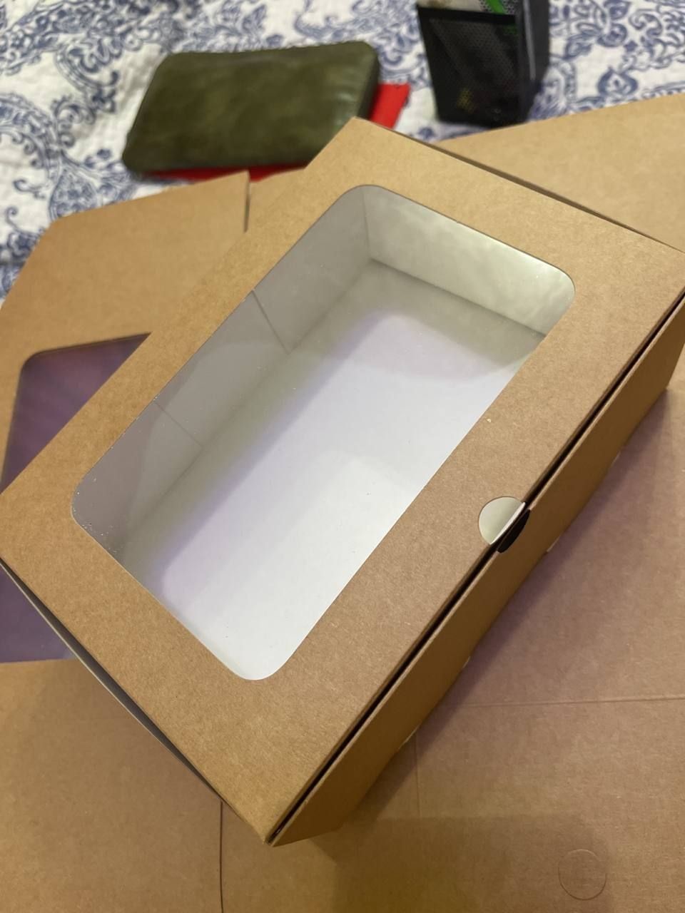 Крафт коробки для упаковки подарков 4 000 сум.