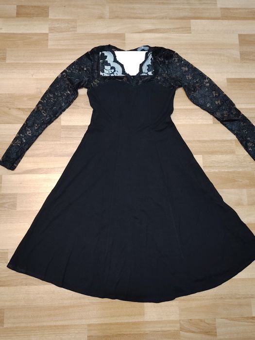 Rochita jersey +dantela  produs NOU