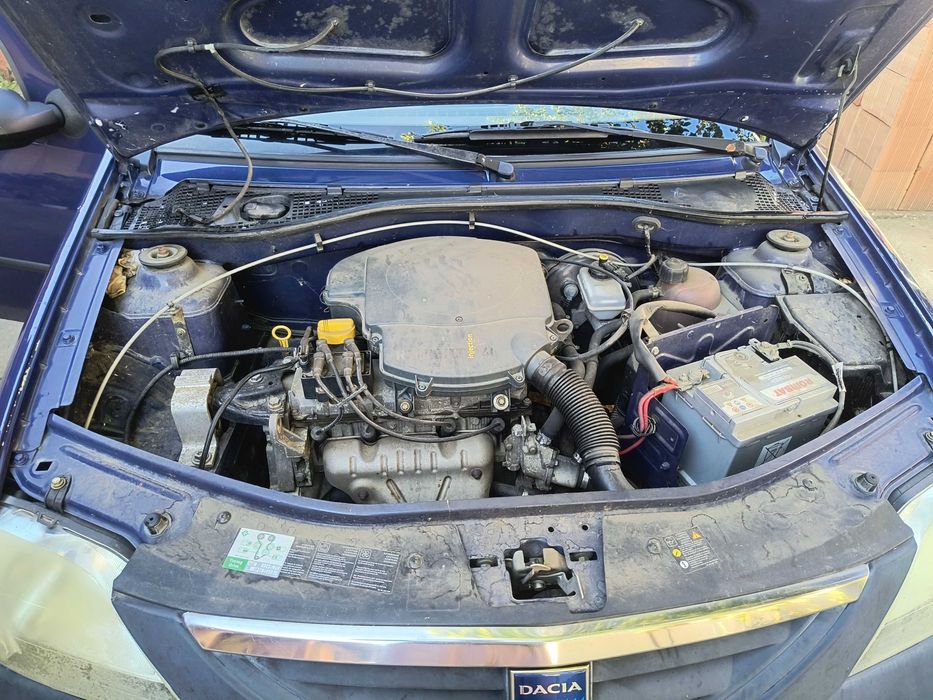Se oferă spre vânzare Dacia Logan an 2006, motor 1.4 benzina