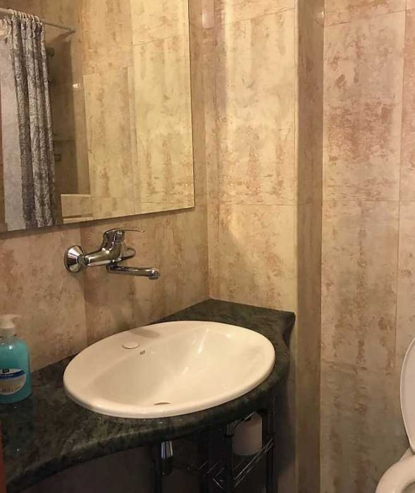 Дава се под наем Многостаен апартамент в Бургас, Център - 150 кв.м за 280.5 € - Снимка #4