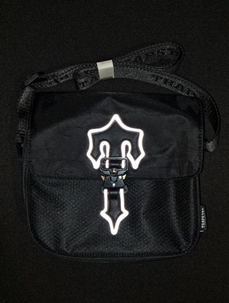 Trapstar irongate crossbody bag