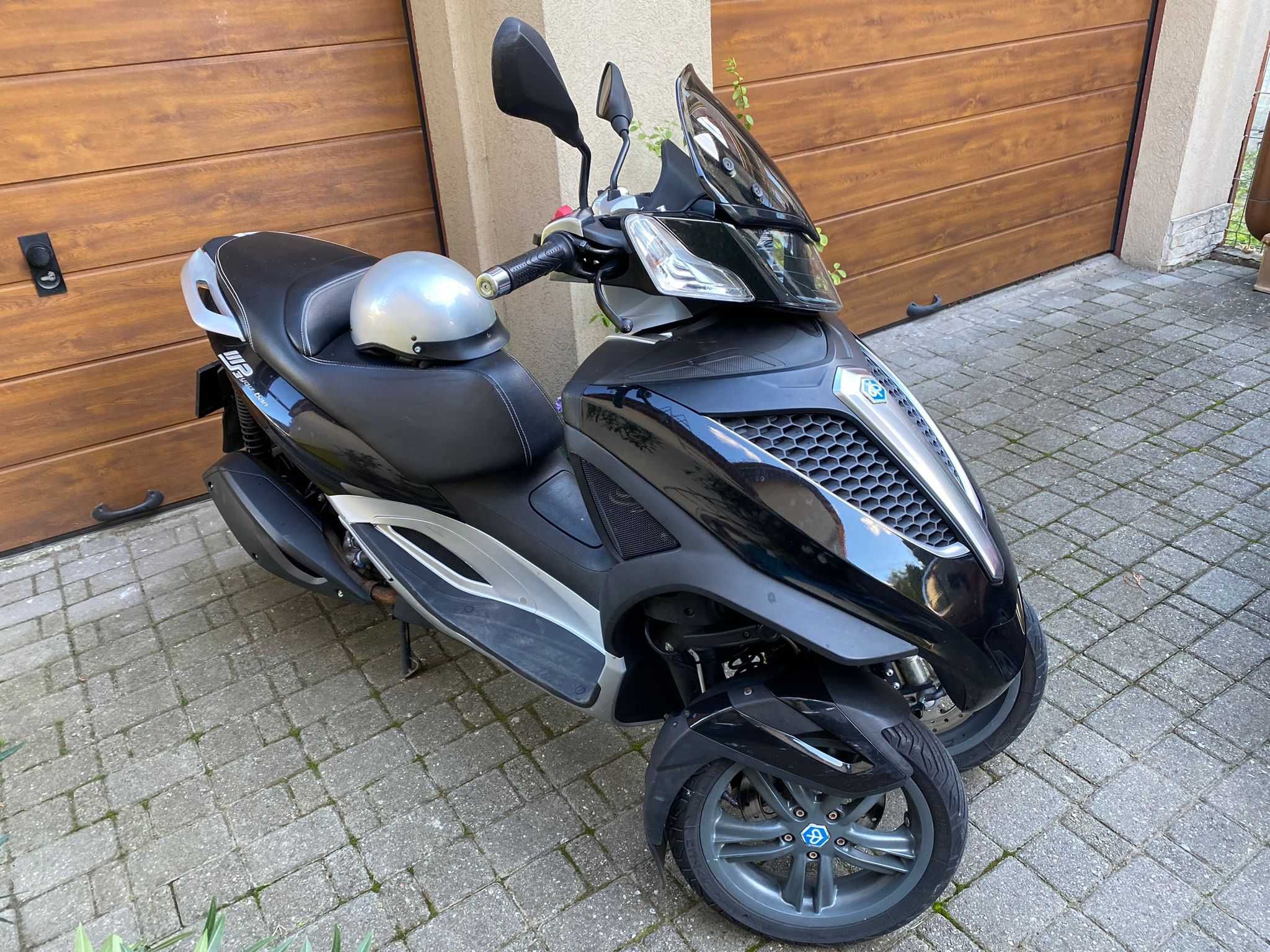 Piaggio MP3 YOURBAN se conduce doar cu cat A!!!