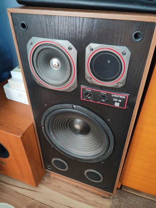 Vând boxe unitara 110wati.in stare foarte bună.