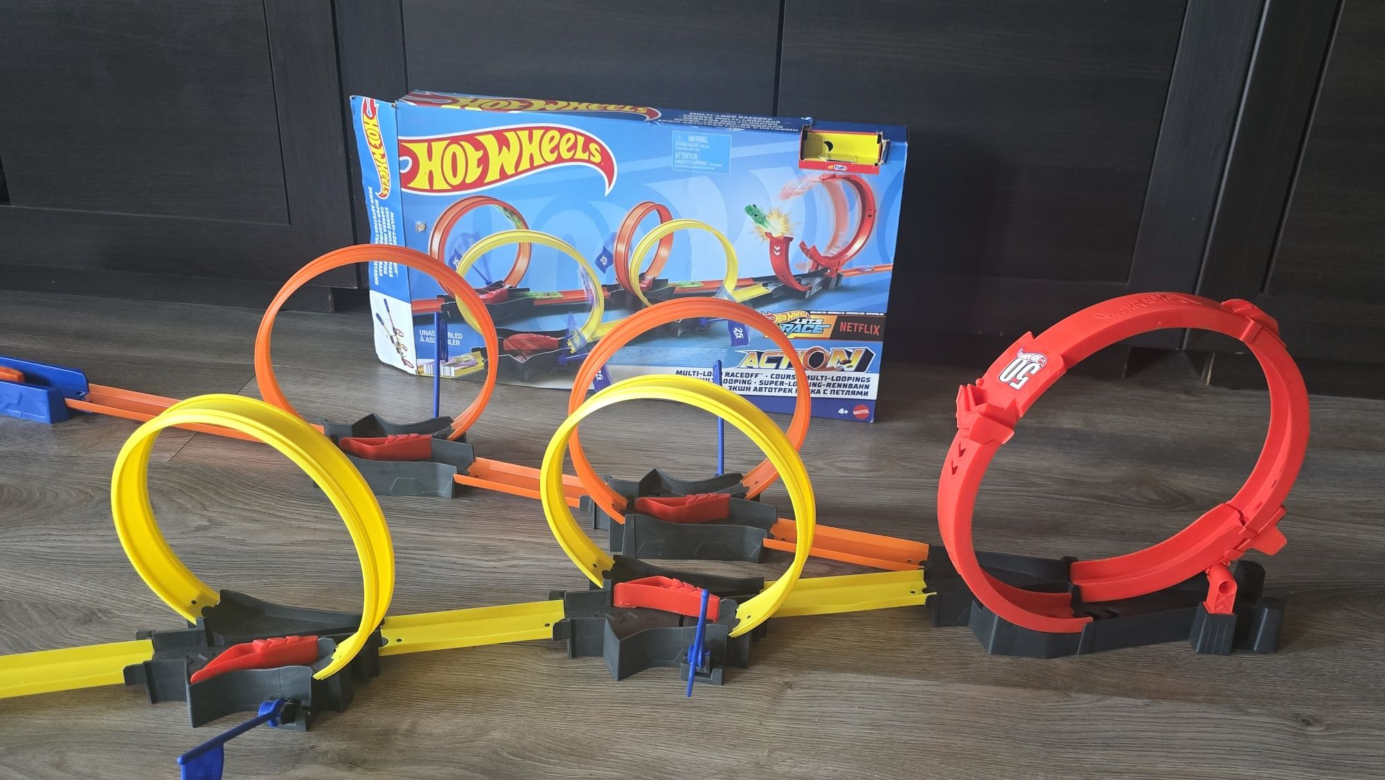 Голяма Hot Wheels Писта Екшън Лупинг Нова