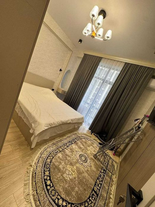 Сдается 2х комнатная квартира на 5 этаже Ориентир Бухара сити