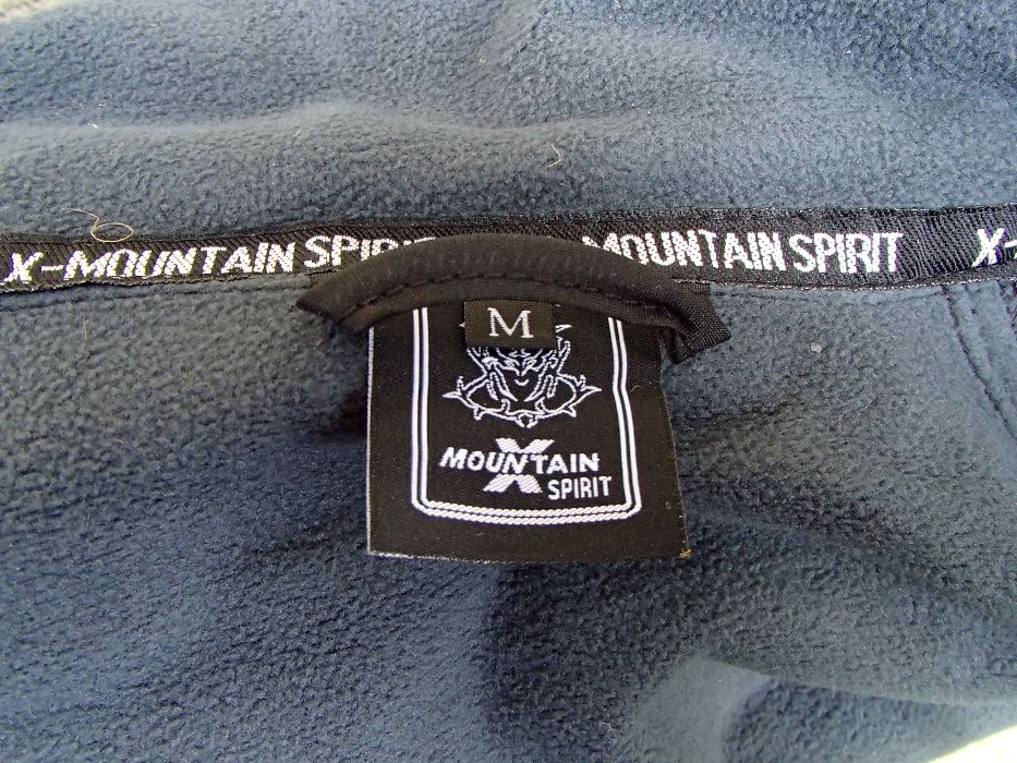 Продавам дамско пролетноесенно яке Mountain Spirit софт шел