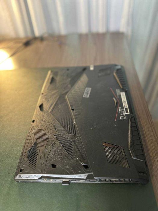 MSI GL75 9SE – i7, RTX 2060 6GB, 16GB RAM, 512GB SSD