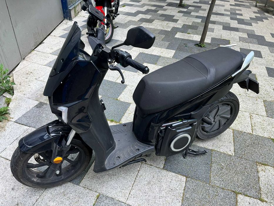 Scuter electric Silence S01 Connected impecabil