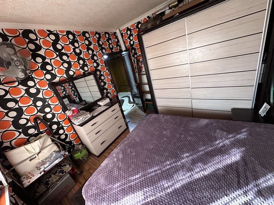 3/4/4 77-серия Феруза , с ремонтом мебель техника + Парковка. СВОЯ