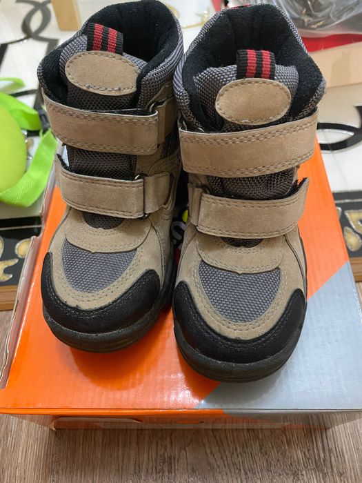 продается детские ортопедические ботинки