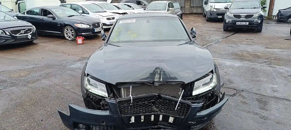 Dezmembrari / Dezmembrez Audi A5 3.0 CCWA cutie viteze MSC cod culoare LZ7H