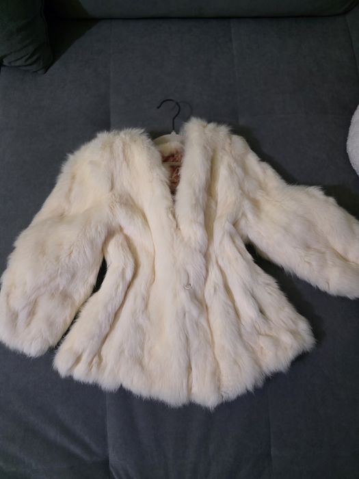 Blana naturala usoara si calduroasa cambrata