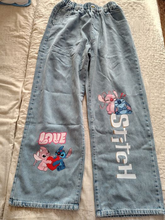 Детски дънки на Стич