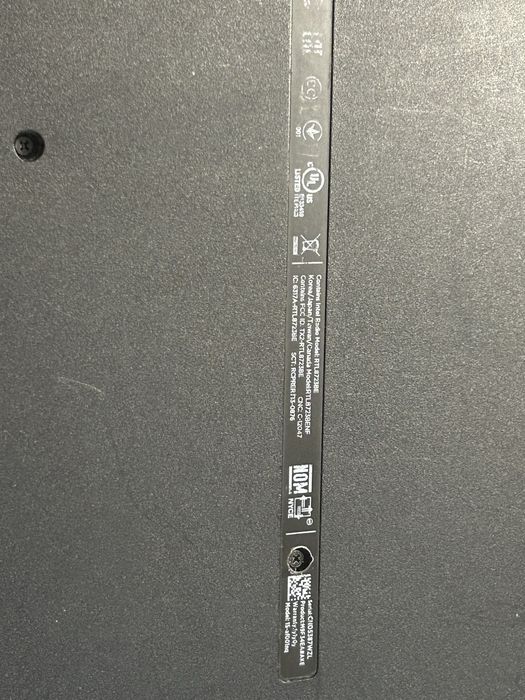 Vand laptop hp cu o semiproblema la ecran