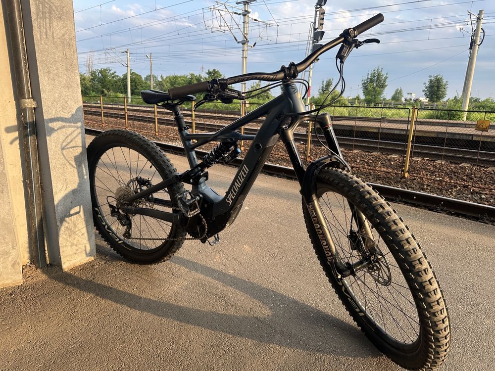 Bicicleta electrica specialized kenevo comp 2019