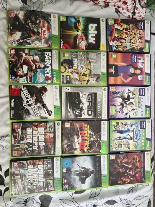 Xbox 360 cu kinect si 2 controllere + jocuri