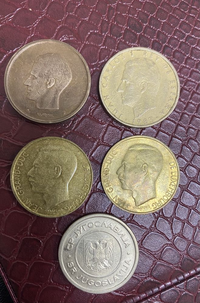 Продаю монеты разных стран мира!