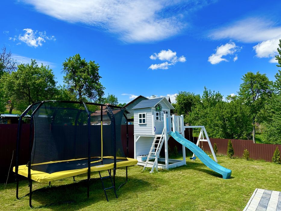 Piscină, ciubăr, foișor, grătar, munte  cazare relaxare totală 10 pers