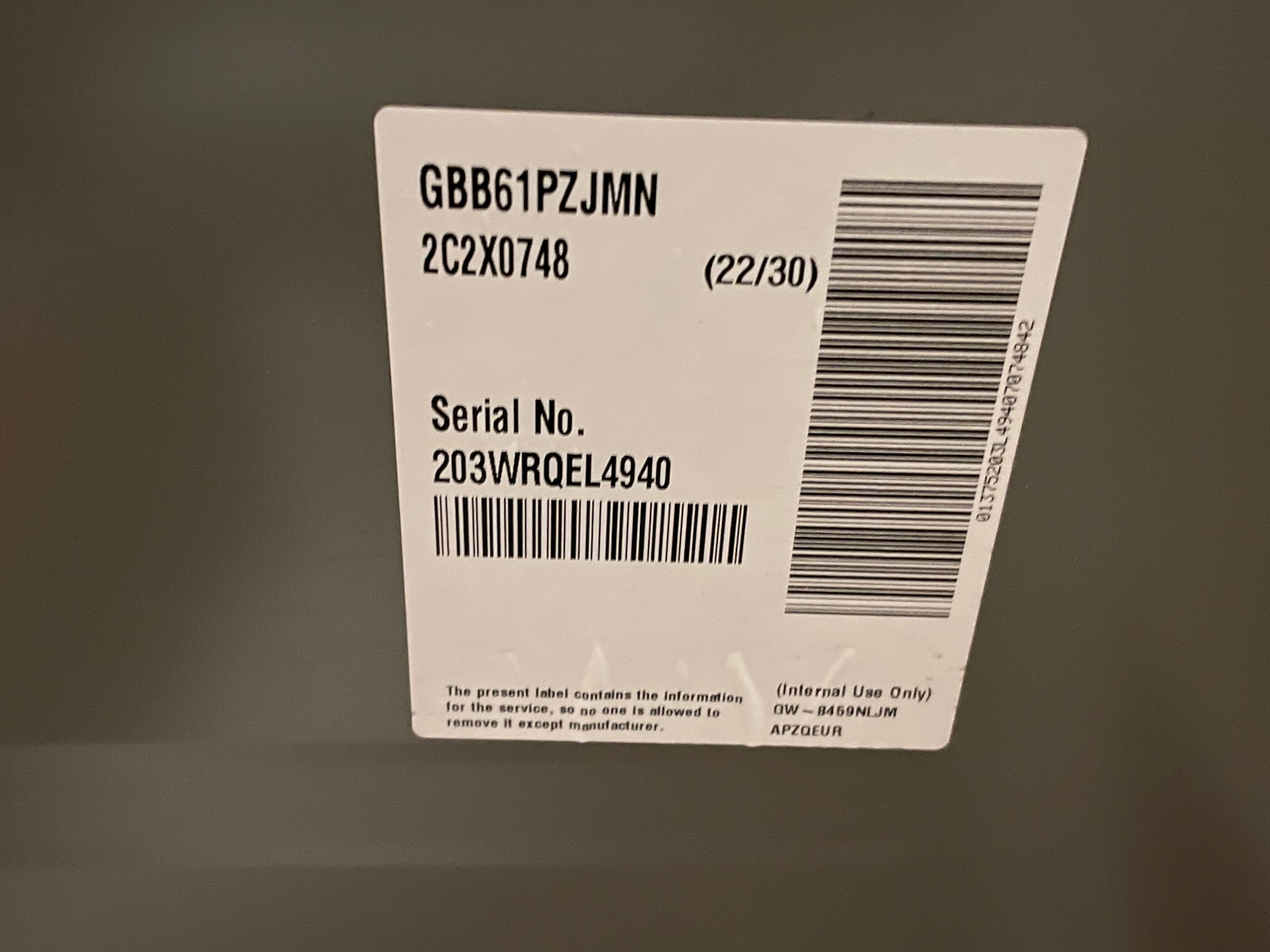 Хладилник с фризер LG - GBB61PZJMN- модел 2023г.