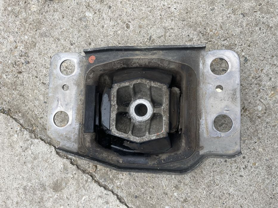 Suport motor / cutie / accesorii / antibalans Ford Mondeo MK5 kuga 2.0