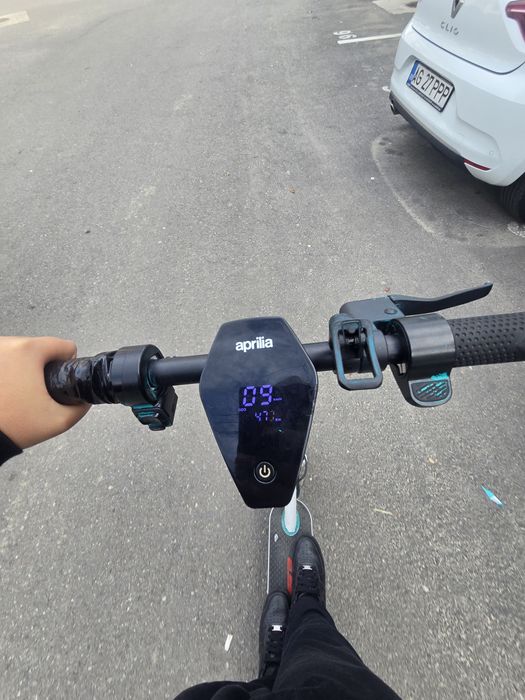 Trotineta Electrica Aprilia Esrz