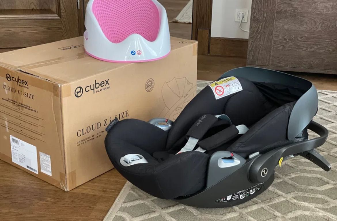 Продам автокресло Cybex