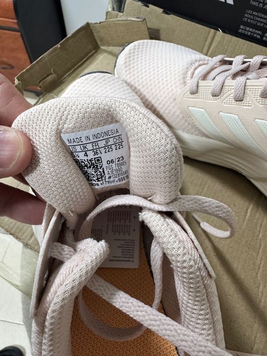 Продаю новую обувь adidas mango 35-38