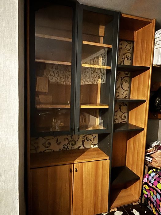 Шкаф для посуды. Шкаф для книг. Секретер. Шкаф буфет. Сервант