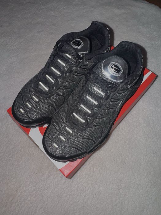 nike air max plus TN black suede