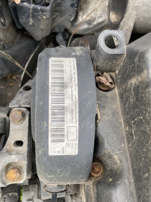 usi spate plansa bord vw caddy