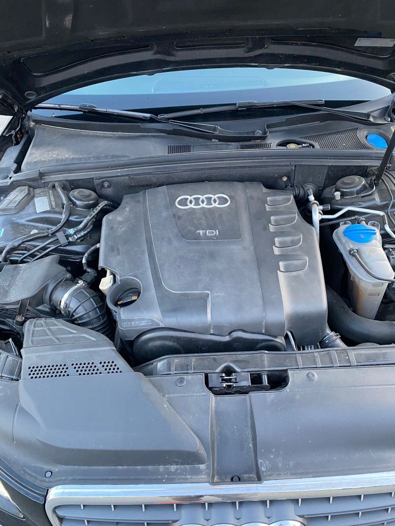 Vând Audi A4 B 8 S-line
