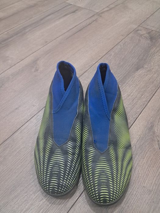 Adidas Nemesis сороконожки